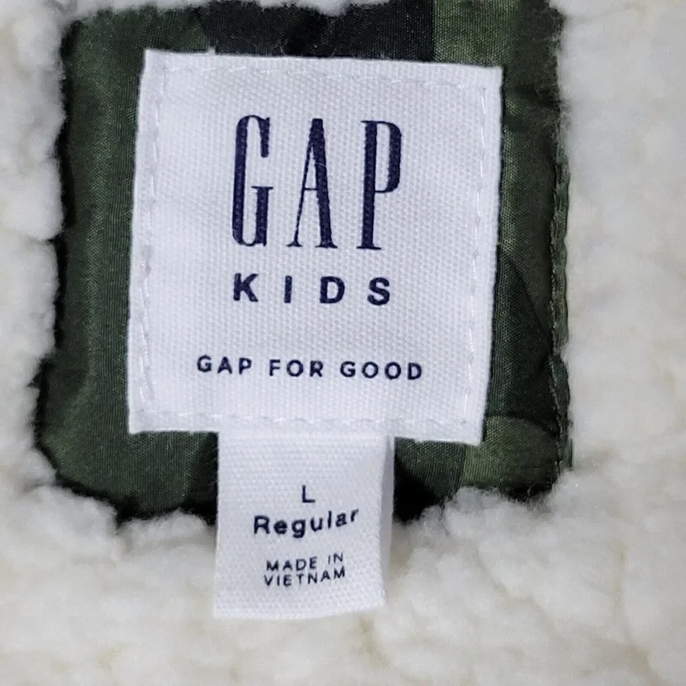 GAP Kids Puffer Vest Girls Size‎ Large Camo Print Green Pink Soft Sherpa Lined